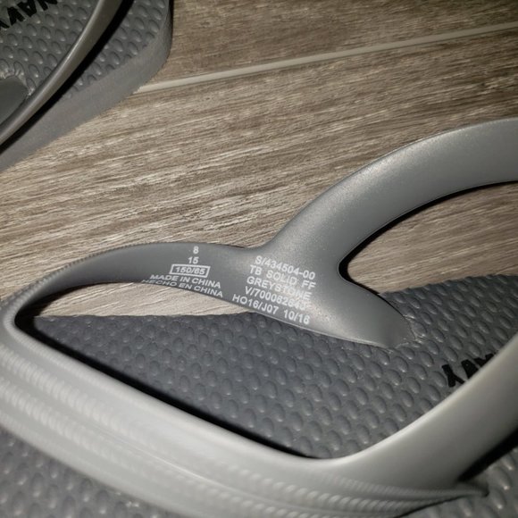 NWOT Old Navy Grey Toddler Thong Flip Flops size 8 - Picture 3 of 6